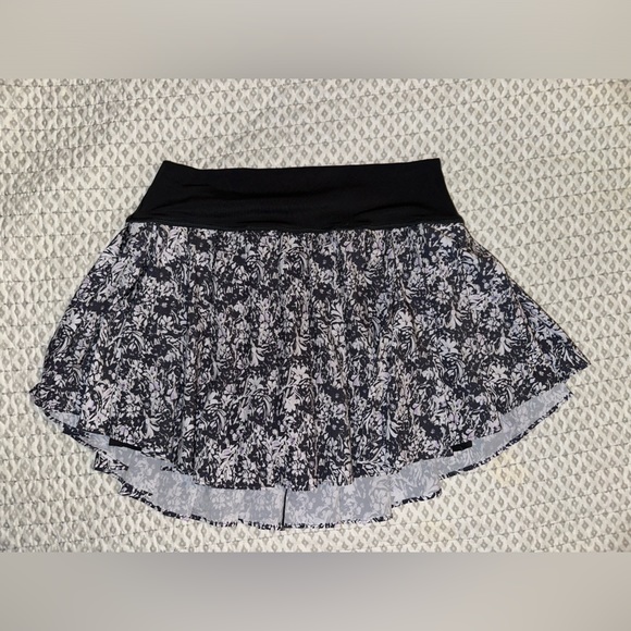 NWOT Offline By Aerie Real Me Pleated Tennis Skirt - Picture 3 of 7